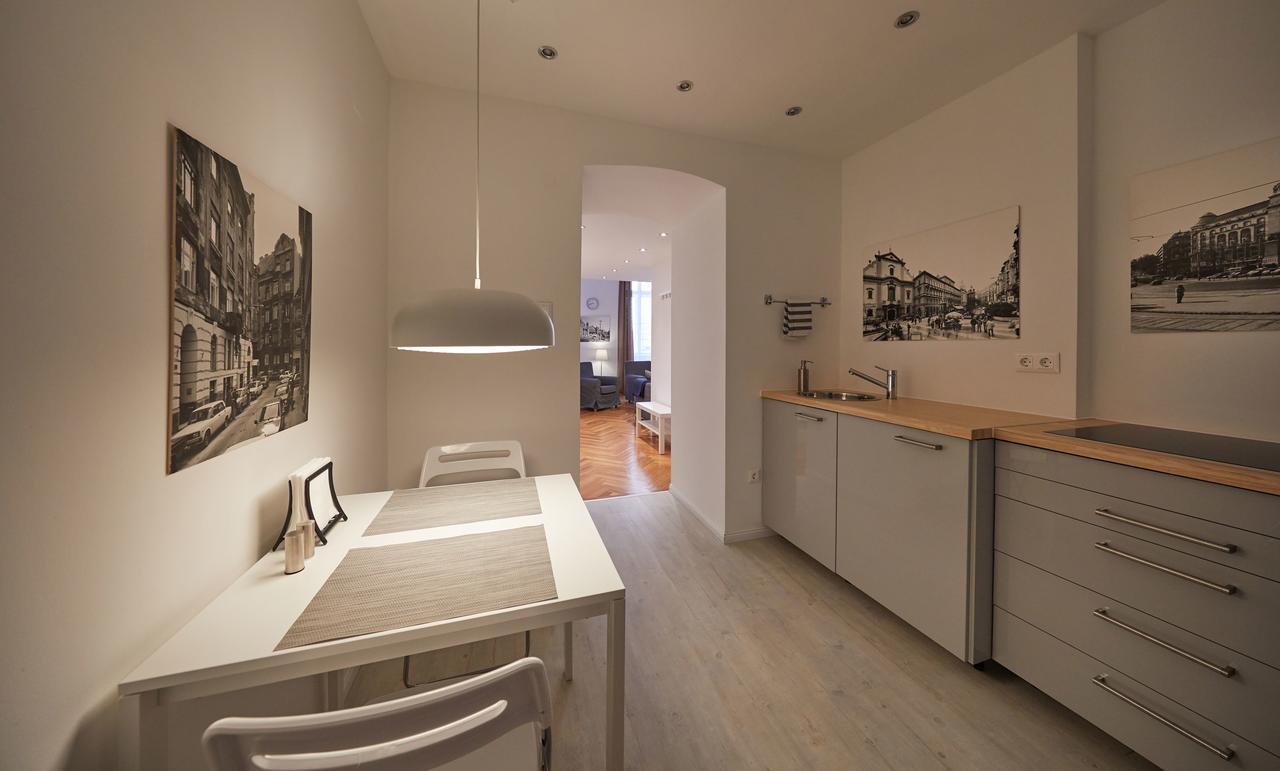 Fewo Oktogon Budapest Exterior photo